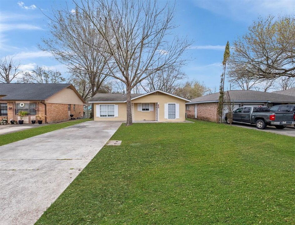 910 Minnesota St in South Houston, TX - Building Photo