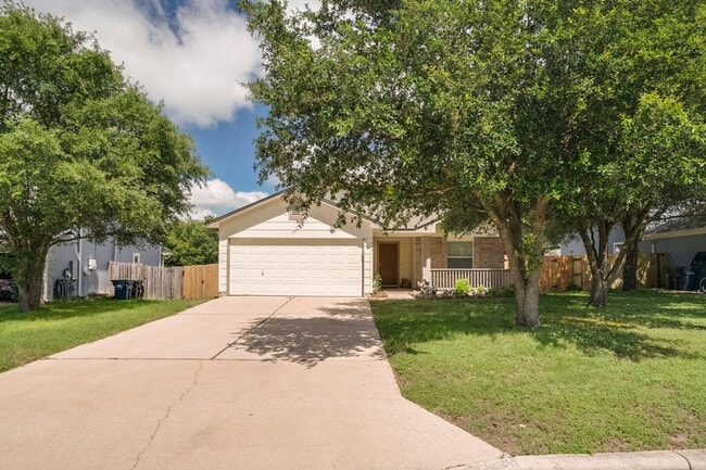 property at 918 Estate Dr