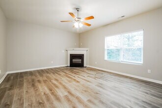 3728 Amistad Ln in Raleigh, NC - Foto de edificio - Building Photo