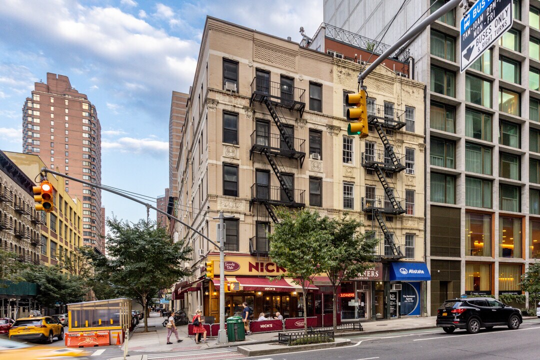 1814 Second Ave in New York, NY - Foto de edificio