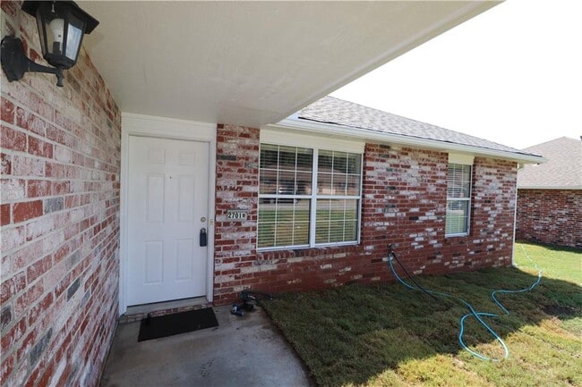 2701 Dividend Dr in Springdale, AR - Building Photo - Building Photo