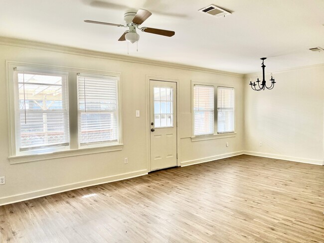 512 Broadmoor Ave in Baton Rouge, LA - Building Photo - Building Photo