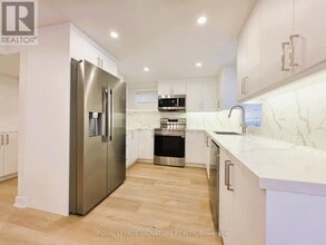 29 Conchita St in Georgina, ON - Building Photo - Building Photo