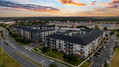 Lantana at Round Rock in Round Rock, TX - Building Photo - Building Photo