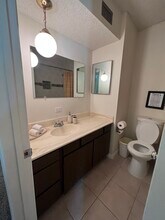 100 Royal Way Dr, Unit 15-C in Del Rio, TX - Building Photo - Building Photo