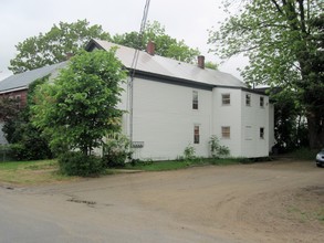 20 Wheeler St in Livermore Falls, ME - Foto de edificio - Building Photo