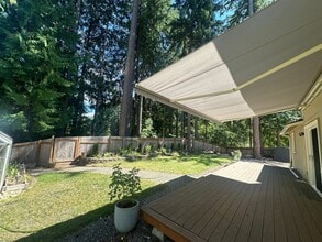 18524 Woodside Dr SE in Yelm, WA - Building Photo - Building Photo