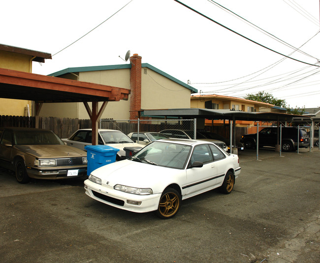 138-144 Westwood St in Vallejo, CA - Building Photo - Building Photo