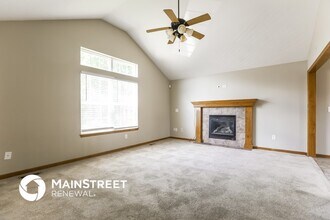 12210 E 56th Terrace in Kansas City, MO - Building Photo - Building Photo