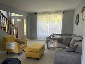 2348 Hickory Point Dr in Ann Arbor, MI - Building Photo - Building Photo