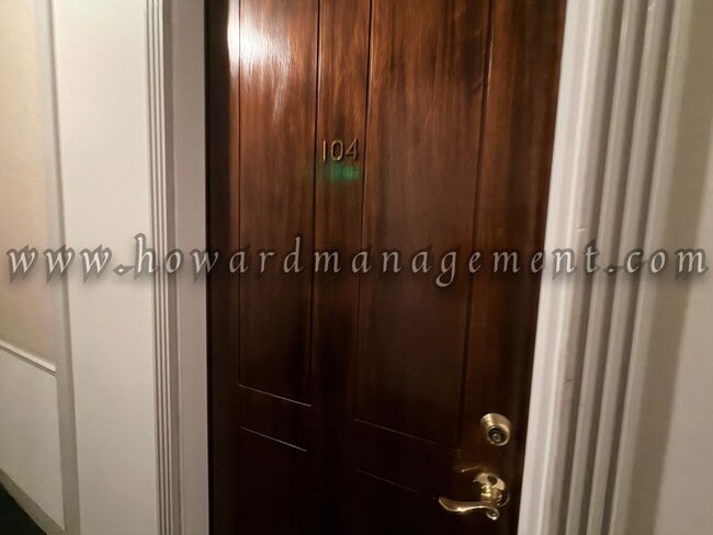 property at 6150 Buckingham Pkwy