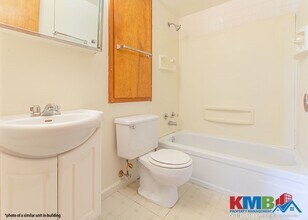 115 Southview Dr in Marion, IA - Building Photo - Building Photo