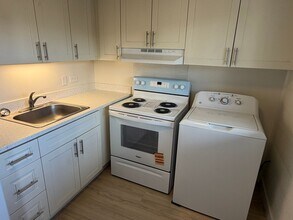 1710 Punahou St in Honolulu, HI - Building Photo - Building Photo