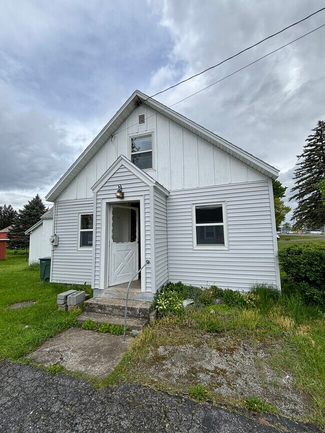 7353 Thompson Rd Rentals in Syracuse, NY