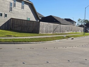 6923 Lebec Dr in Arcola, TX - Building Photo - Building Photo