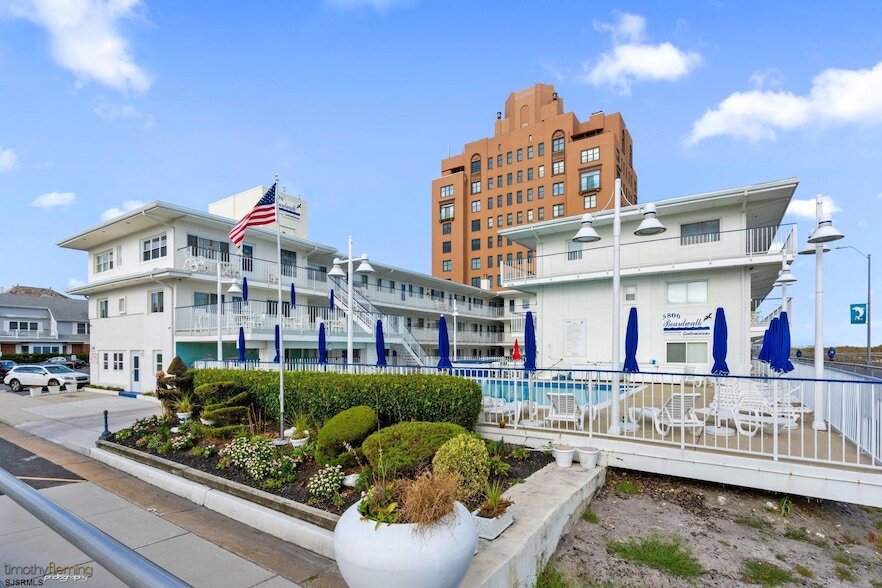 111 S Dudley Ave in Ventnor City, NJ - Foto de edificio