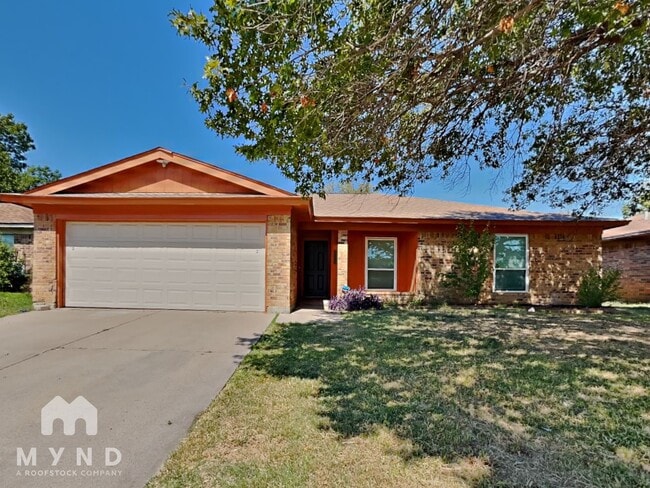 3528 Park Lake Dr in Fort Worth, TX - Foto de edificio - Building Photo