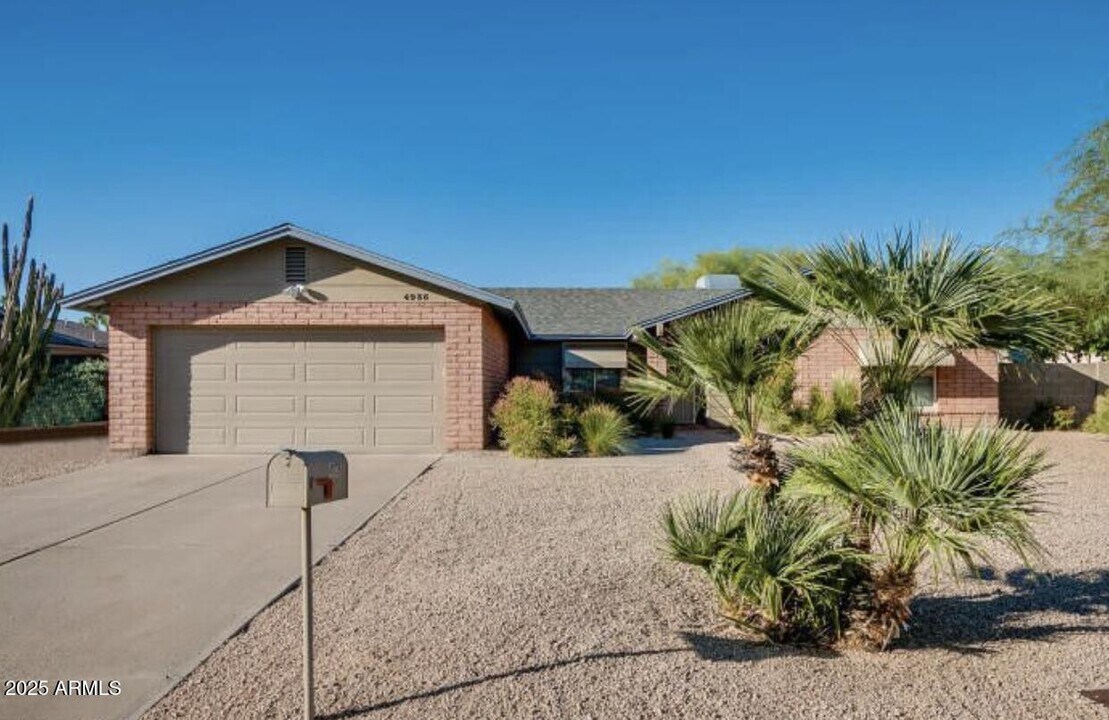 4936 E Evans Dr in Scottsdale, AZ - Building Photo