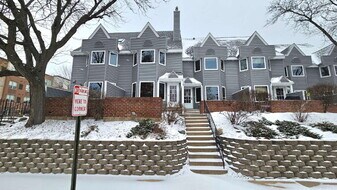 1125 1st St S in Hopkins, MN - Building Photo