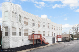 East Apartments in Hobart, IN - Building Photo - Building Photo