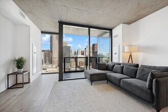 234 W Polk St-Unit -2610 in Chicago, IL - Building Photo - Building Photo