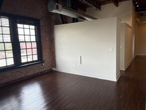 806 Sampson St in Houston, TX - Building Photo - Building Photo