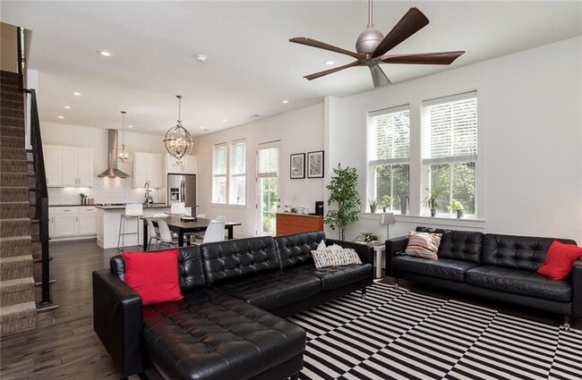 property at 306 NW H St