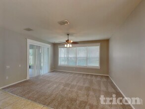 2012 Crossvine Ln in Casselberry, FL - Building Photo - Building Photo