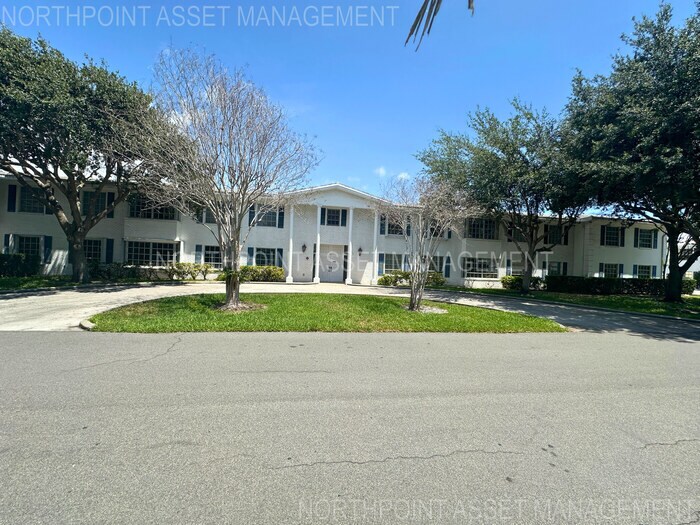 2171 NE 66th St in Fort Lauderdale, FL - Building Photo