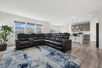 25451 Medinah Ln in Shorewood, IL - Building Photo - Building Photo
