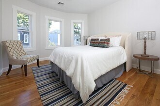 26 Hardwick St in Cambridge, MA - Building Photo - Building Photo