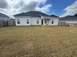 105 Amargosa Pl in Bonaire, GA - Building Photo - Building Photo