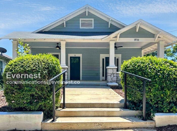 816 Brookline St SW in Atlanta, GA - Building Photo