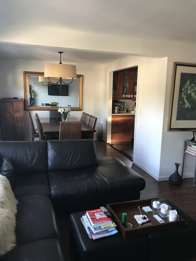 53 Dewey St Rentals in Bloomfield, NJ