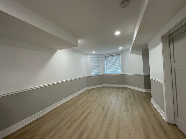 1829 S Kedzie Ave, Unit G in Chicago, IL - Foto de edificio - Building Photo