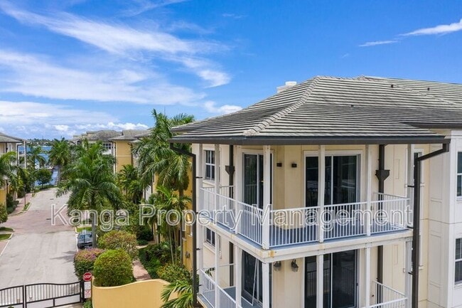 property at 3940 N Flagler Dr