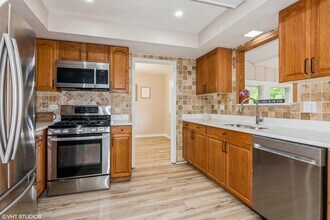 407 Greenfield Rd in Shorewood, IL - Building Photo - Building Photo