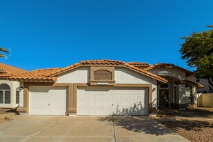 17908 W Santa Alberta Ln in Goodyear, AZ - Building Photo