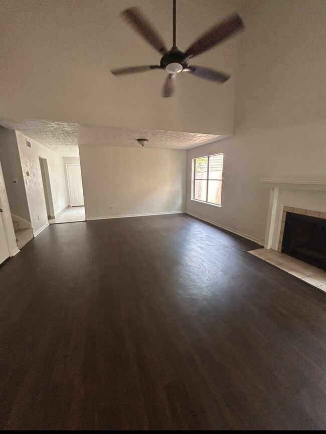 194 Timber Mill St in Spring, TX - Building Photo - Building Photo