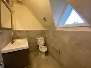 399 Bergen Ave-Unit -2 in Jersey City, NJ - Building Photo - Building Photo
