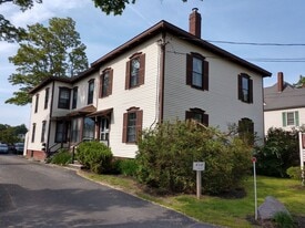 7-9 Everett St in Brunswick, ME - Building Photo