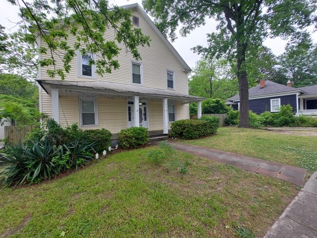 property at 3805 Lamar St