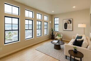 Eliason Square Apartments in Poulsbo, WA - Building Photo