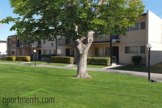 Park Arms Apartments in Las Vegas, NV - Building Photo - Building Photo
