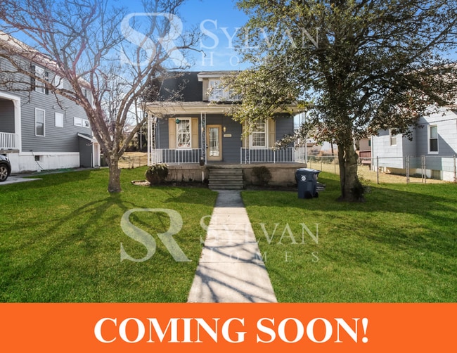 property at 2805 Roselawn Ave