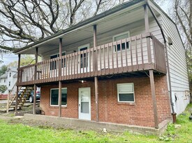 468 Julien Ave, Unit 468