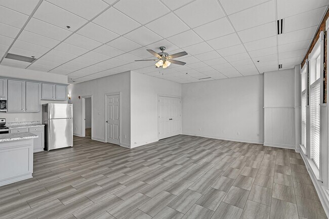 201 E Lafayette St in Jackson, TN - Building Photo - Building Photo