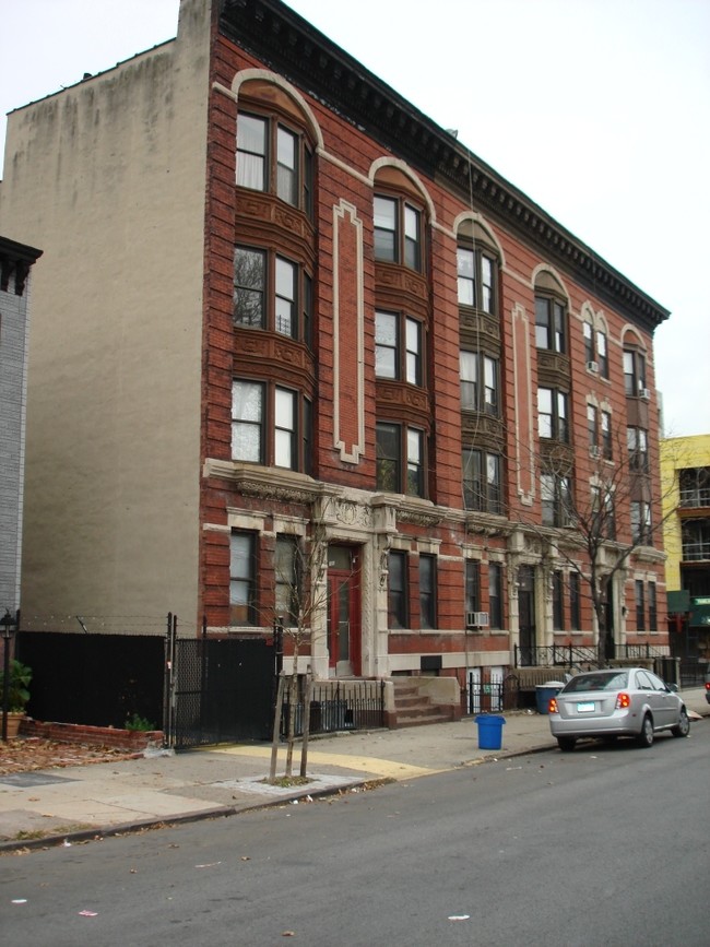 101 Quincy Street in Brooklyn, NY - Building Photo - Building Photo