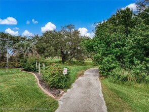 360 Grove Cir in Avon Park, FL - Building Photo - Building Photo