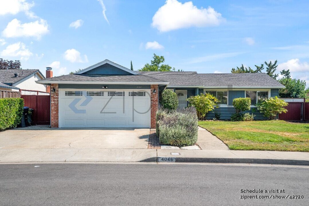 4046 Alvarado St in Pleasanton, CA - Building Photo